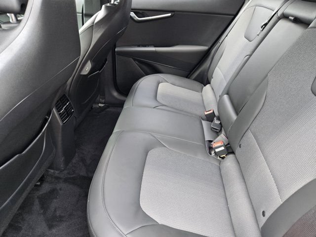 Certified 2023 Kia Niro Wind w/ Wind Preserve Package FWD image 30