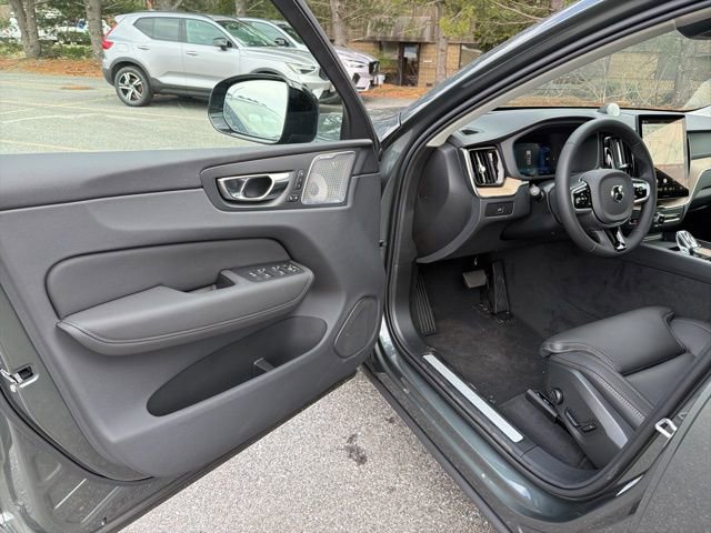 New 2026 Volvo XC60 B5 Ultra w/ Climate Package image 12