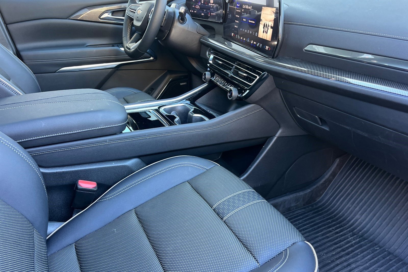 Certified 2025 Chevrolet Traverse High Country w/ LPO, Floor Liner Package image 23