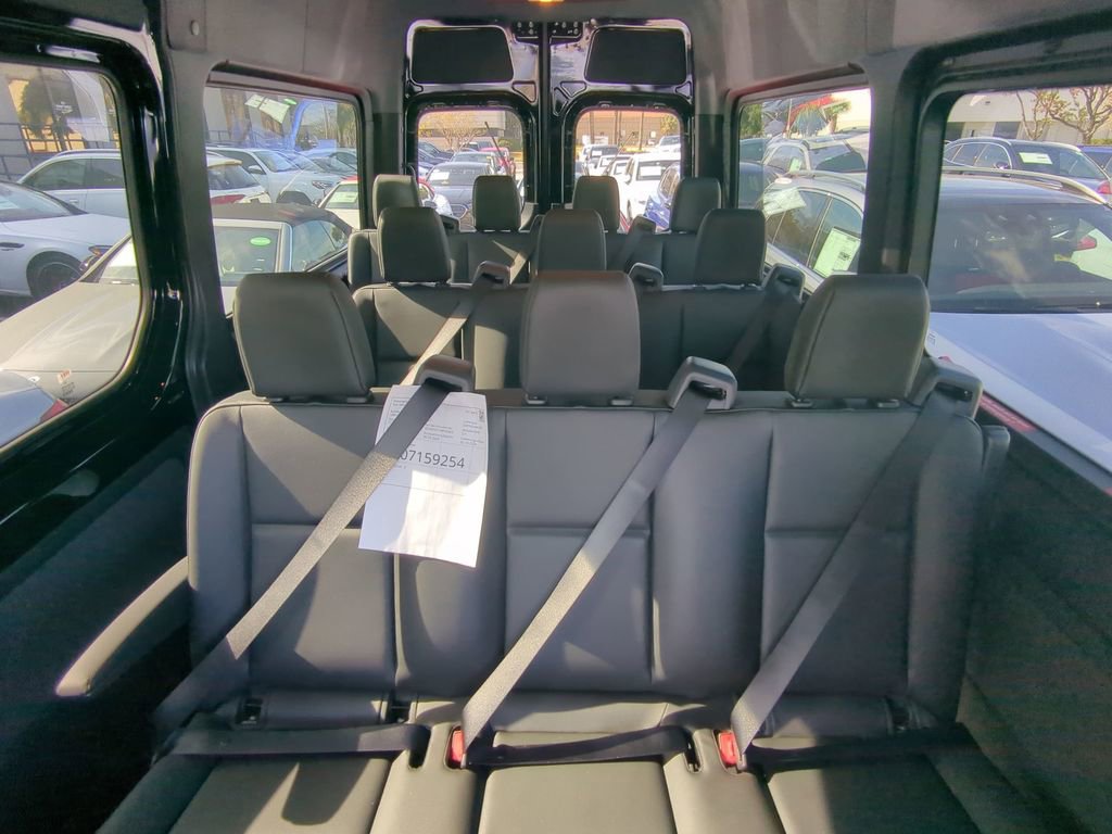 Used 2025 Mercedes-Benz Sprinter 2500 image 5