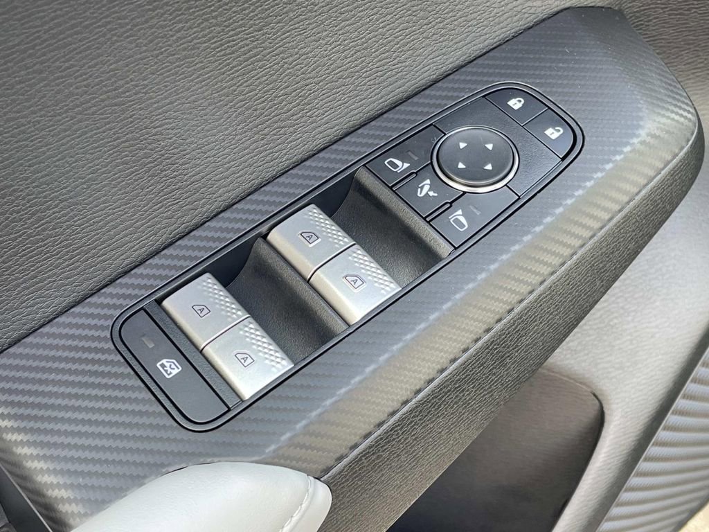 New 2025 Mitsubishi Outlander SEL image 23