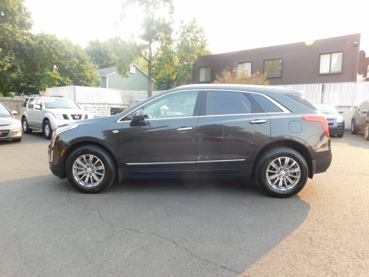 Used 2017 Cadillac XT5 Luxury w/ Driver Awareness Package AWD/4WD image 26