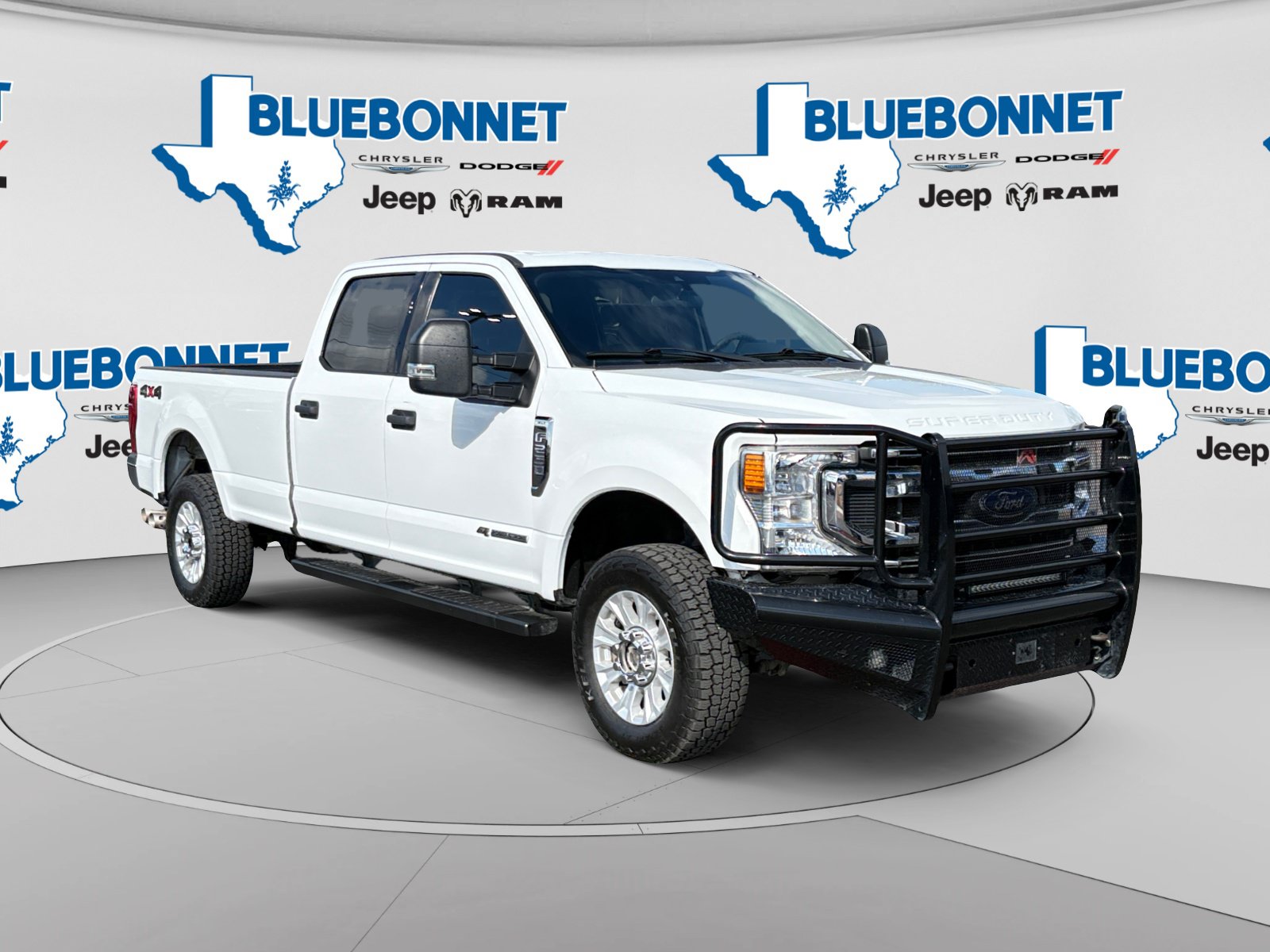 Used 2021 Ford F250 XLT AWD/4WD image 3