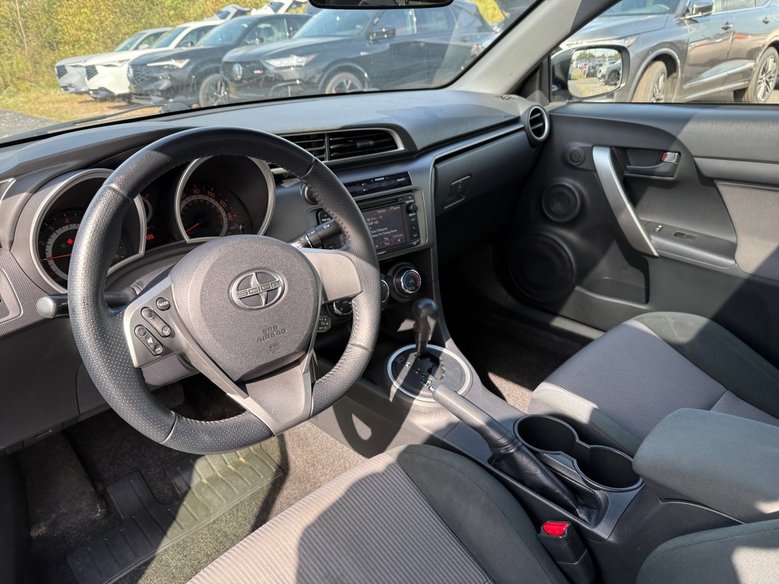 Used 2014 Scion tC FWD image 4