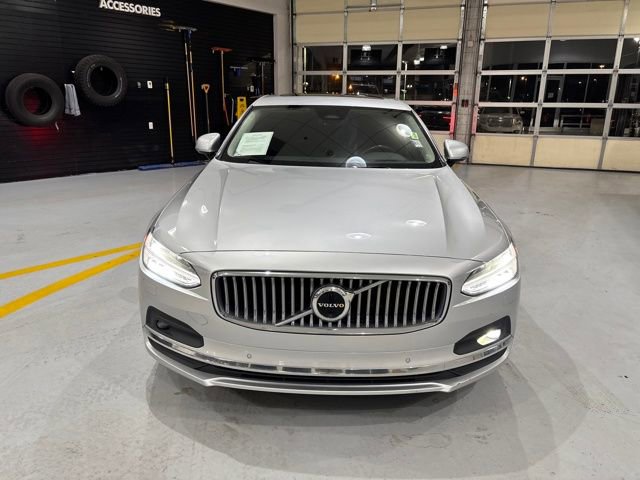 Used 2022 Volvo S90 B6 Inscription w/ Advanced Package image 9