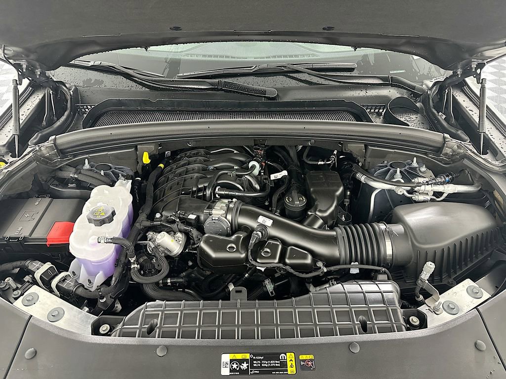 New 2025 Jeep Grand Cherokee L Limited w/ Black Appearance Package image 18