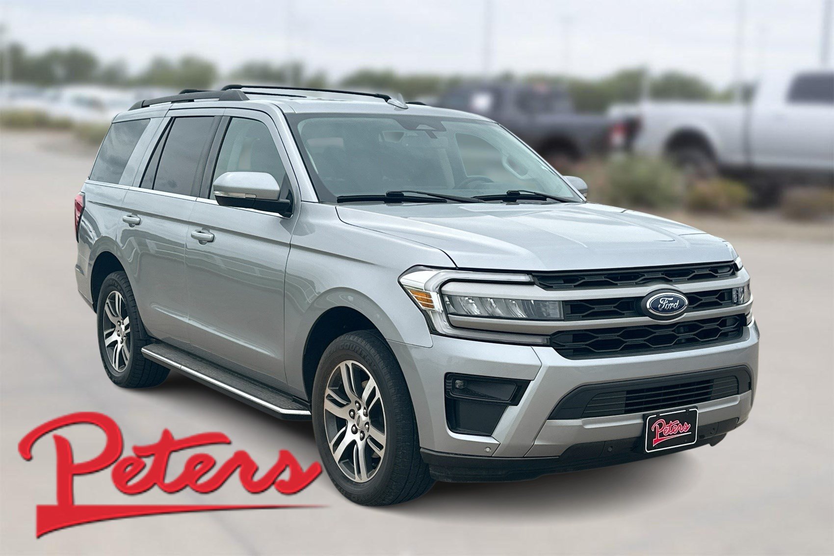 Used 2023 Ford Expedition XLT RWD image 1