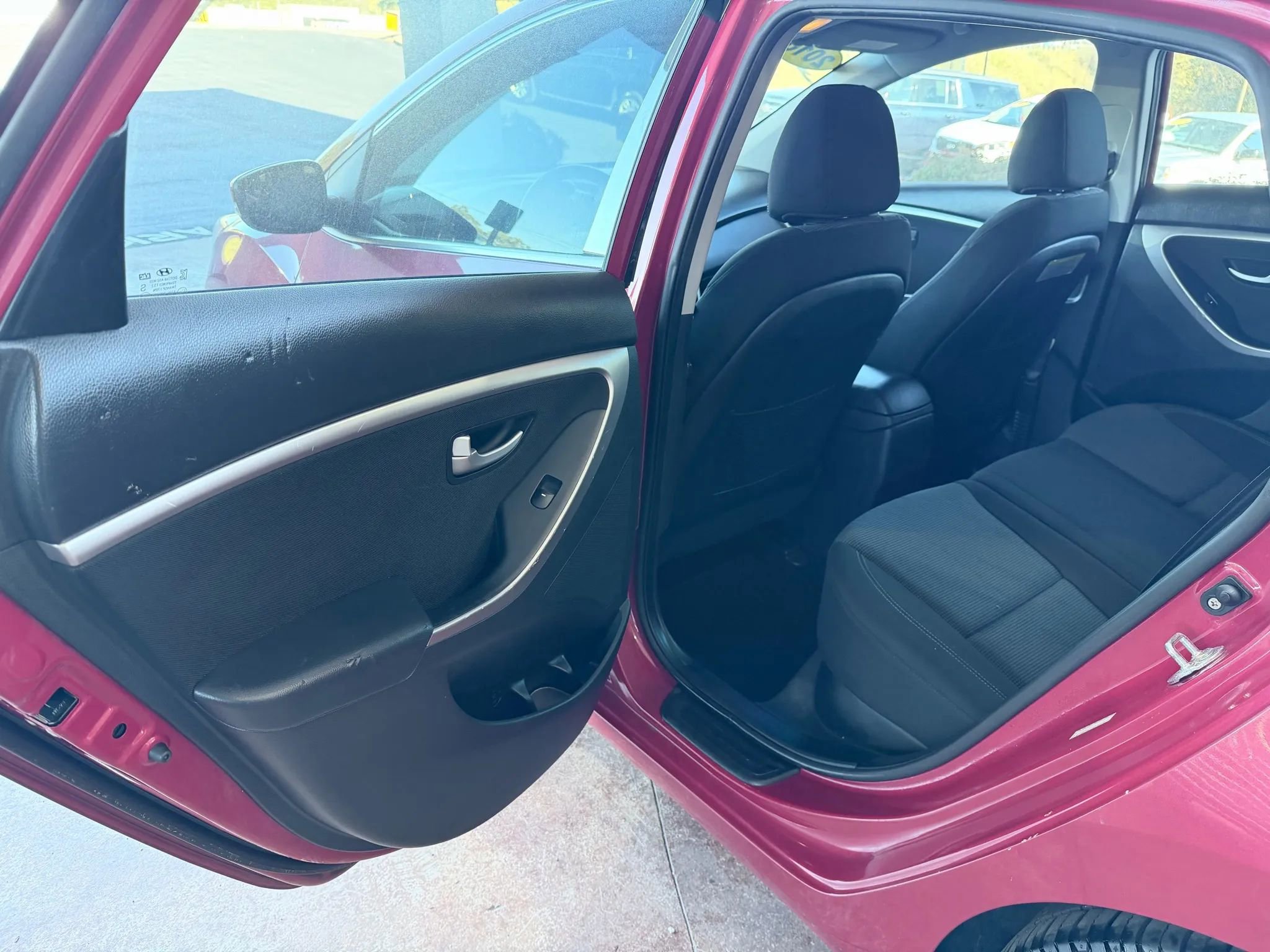 Used 2016 Hyundai Elantra GT w/ Option Group 02 image 12