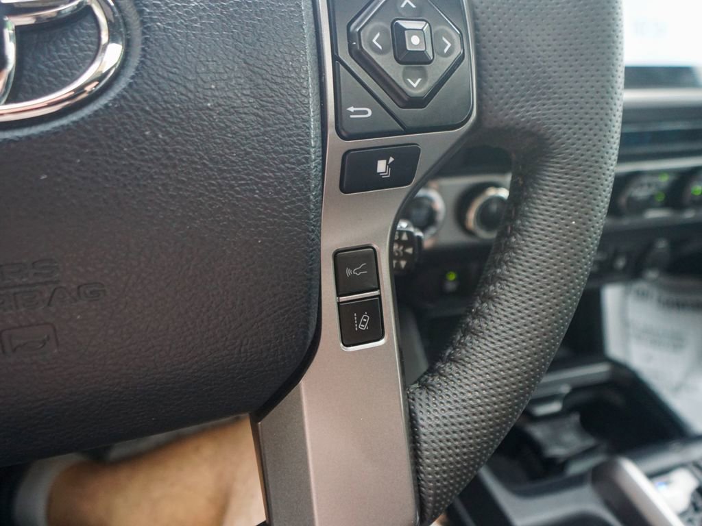 Used 2020 Toyota Tacoma Limited image 22