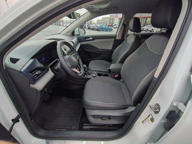 Used 2024 Volkswagen Taos SE AWD/4WD image 8