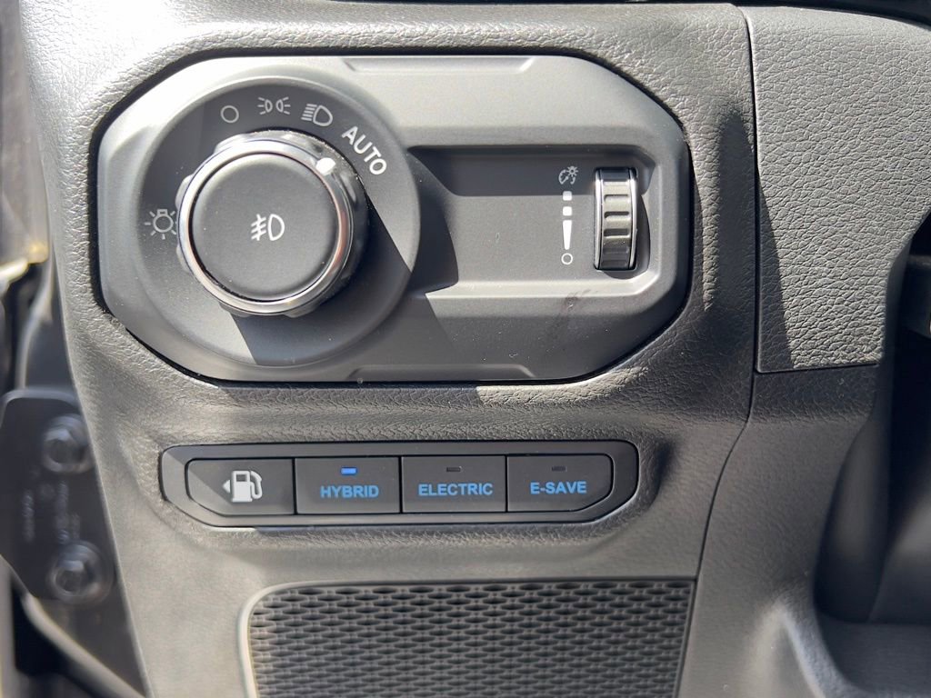 Used 2023 Jeep Gladiator Sport image 26