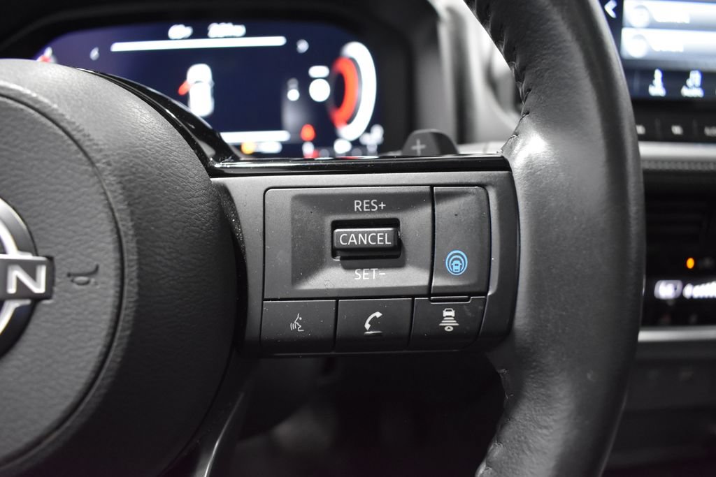 Certified 2023 Nissan Rogue Platinum w/ Platinum Premium Package AWD/4WD image 30