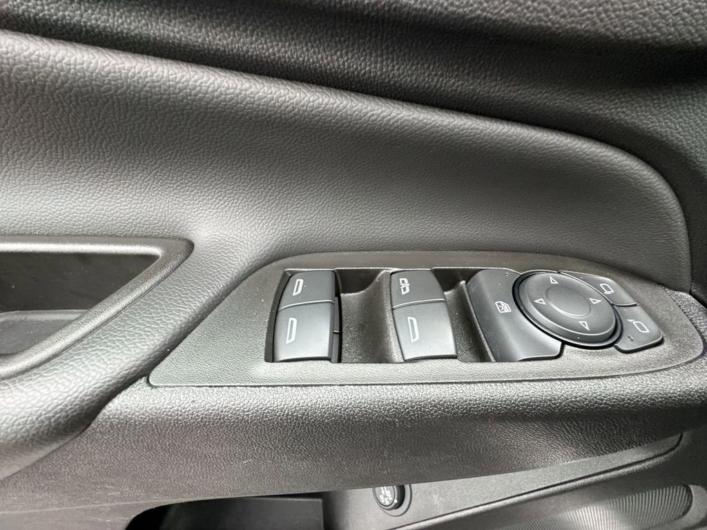 Used 2024 Chevrolet Equinox LT AWD/4WD image 13