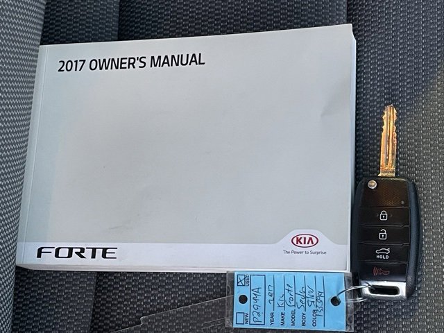 Used 2017 Kia Forte LX image 35