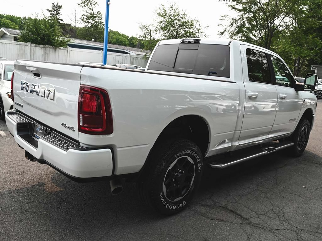 Used 2025 RAM 2500 Laramie AWD/4WD image 4