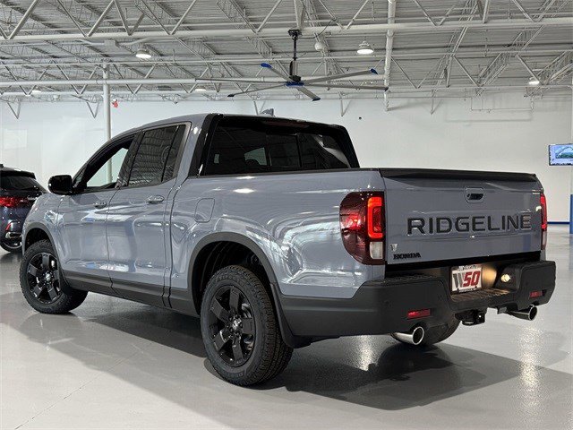New 2026 Honda Ridgeline Black Edition image 10