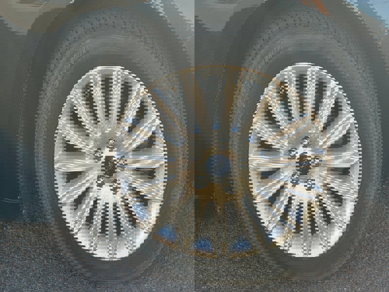 Used 2014 Ford Fusion SE image 6