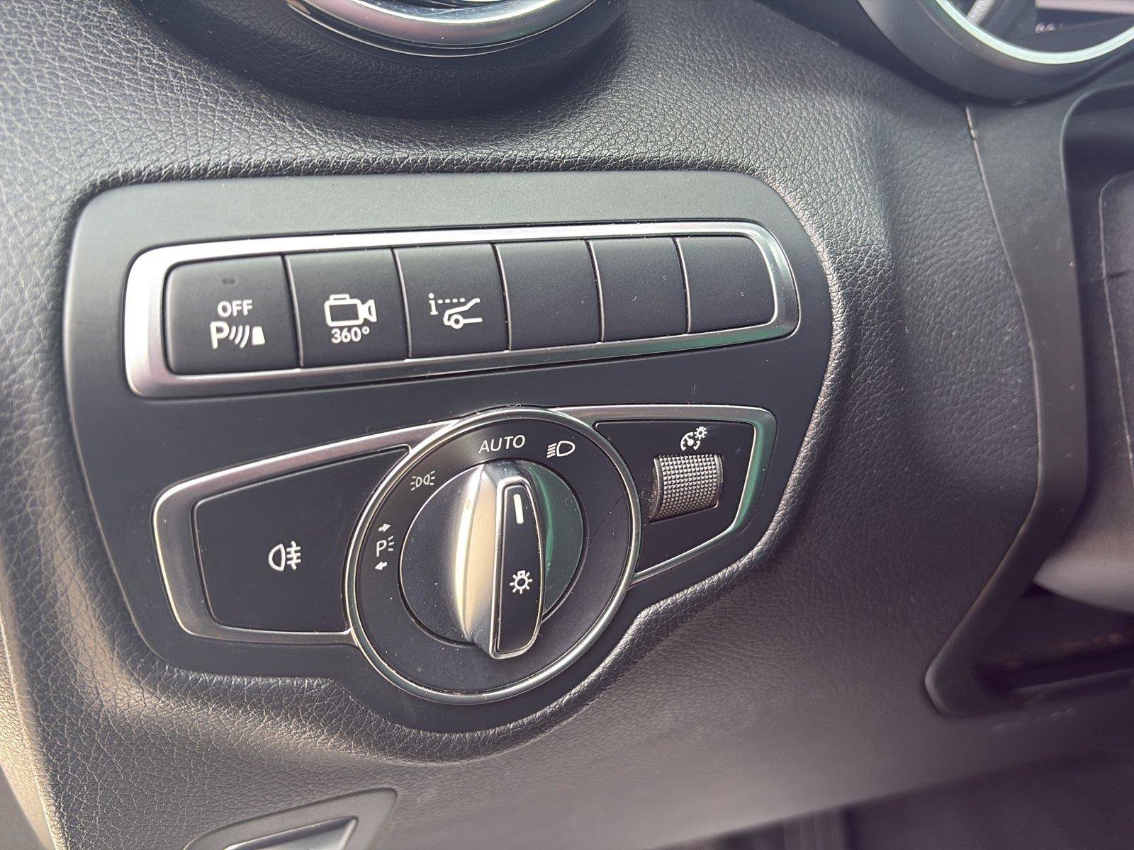 Used 2019 Mercedes-Benz GLC 300 4MATIC Coupe w/ Multimedia Package image 27