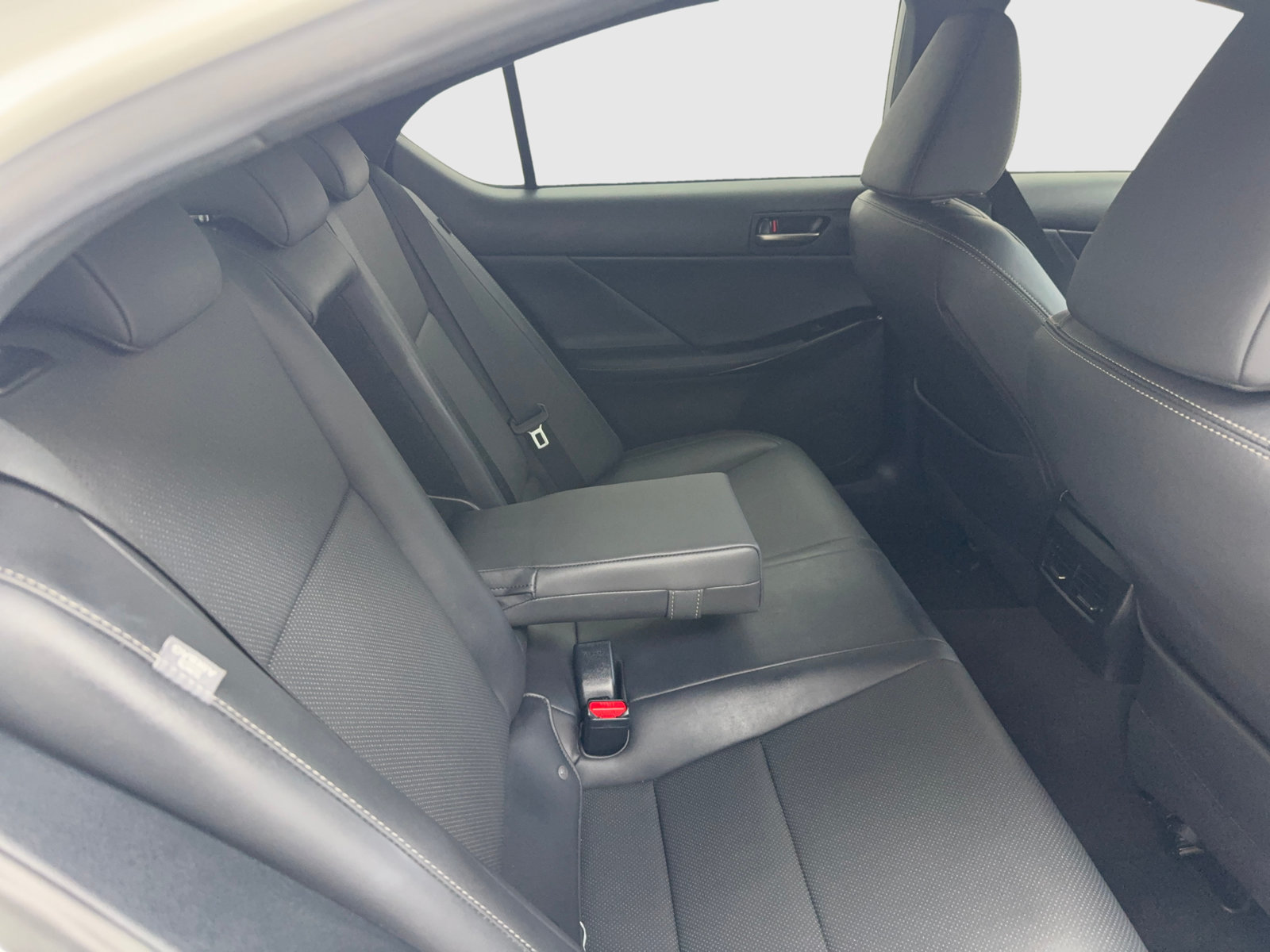 Used 2024 Lexus IS 300 w/ Comfort Package RWD image 38