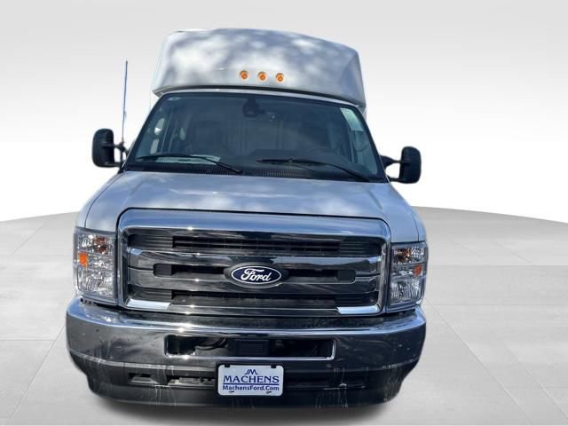 New 2026 Ford E-350 and Econoline 350 Super Duty w/ Power Equipment Group image 10