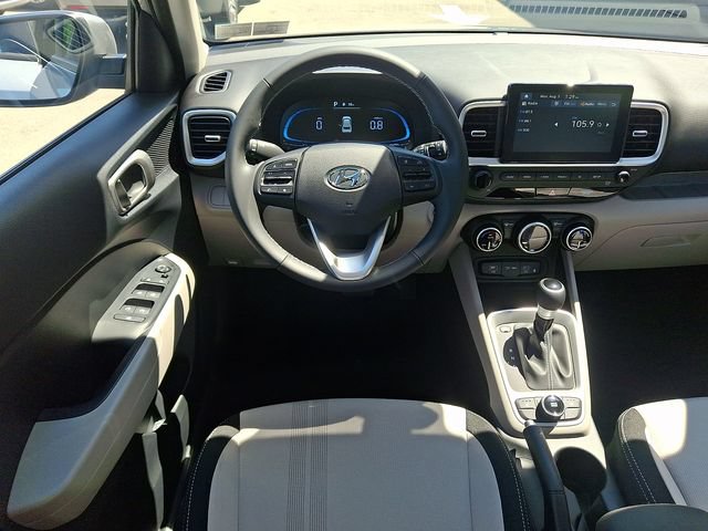New 2026 Hyundai Venue SEL FWD image 12