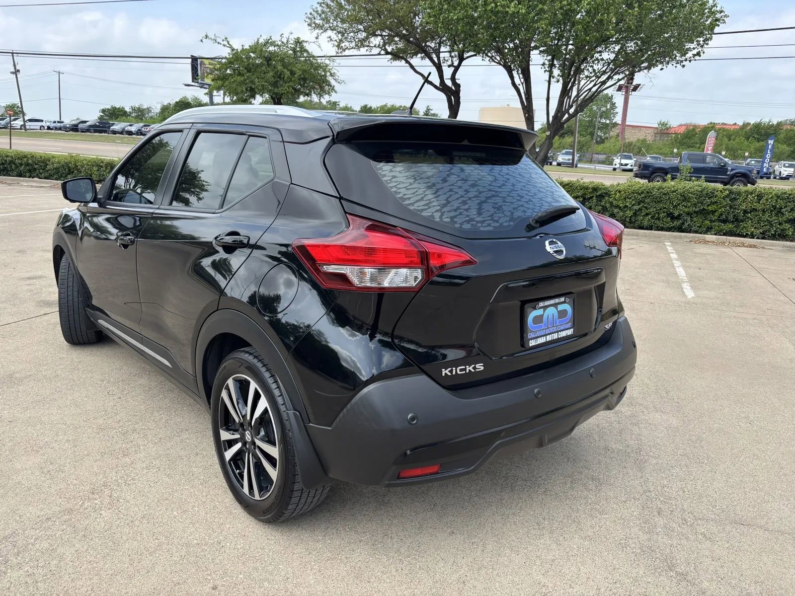 Used 2020 Nissan Kicks SR FWD image 8