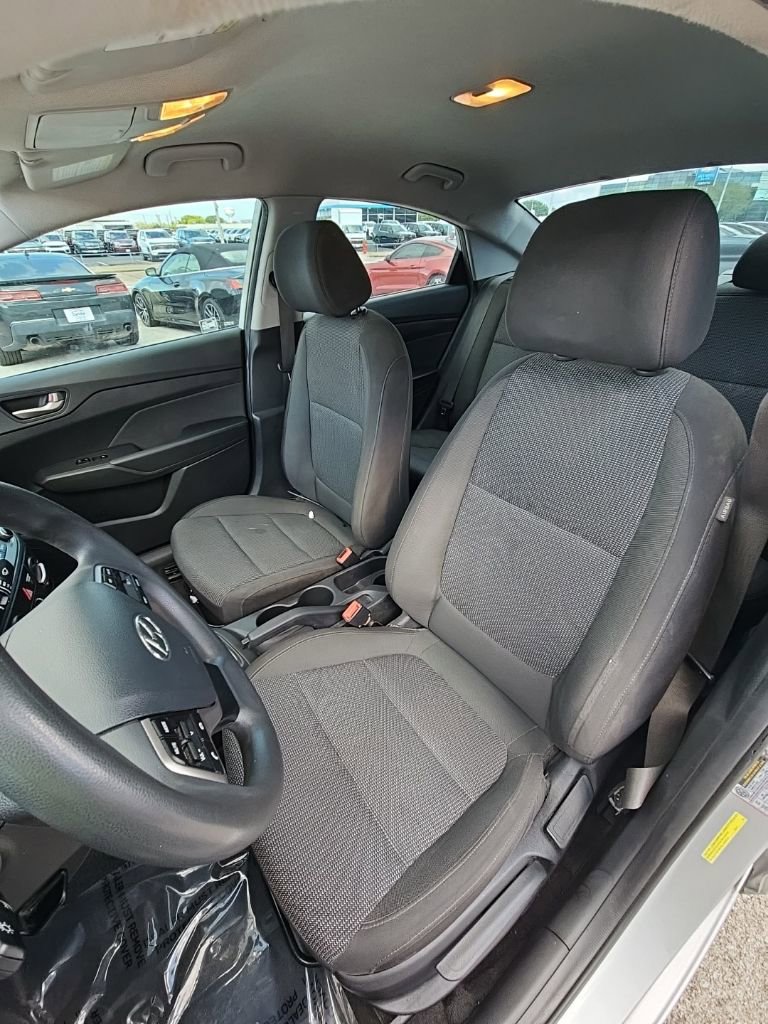 Used 2021 Hyundai Accent SE FWD image 18