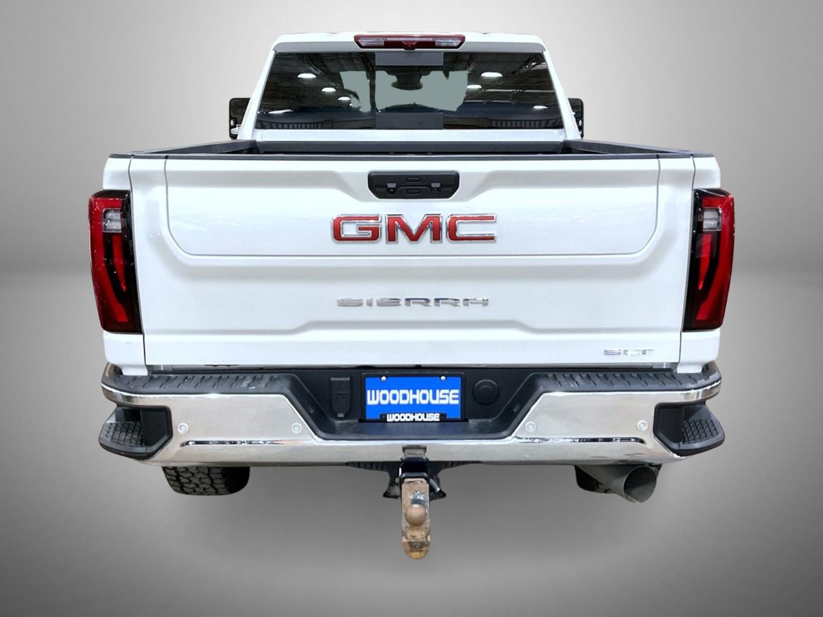 Used 2024 GMC Sierra 2500 SLT w/ SLT Premium Package image 6