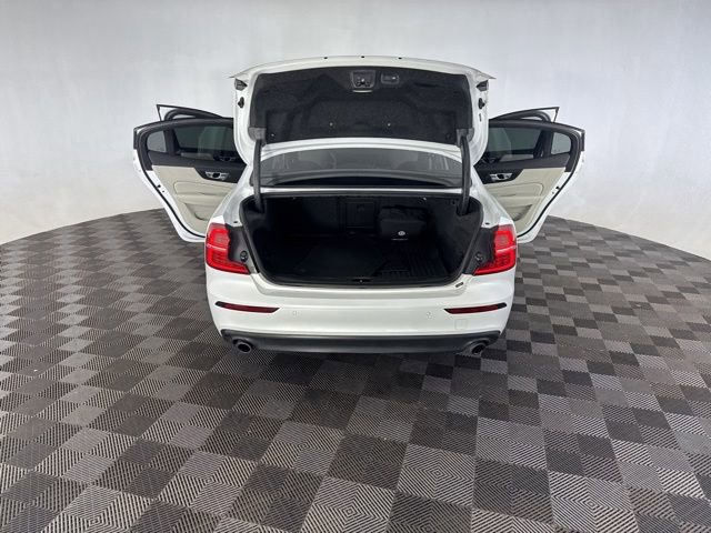 Used 2020 Volvo S60 T5 Momentum FWD image 15
