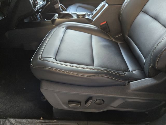 New 2025 Ford Bronco Badlands image 18