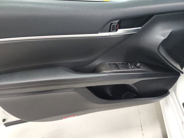 Used 2024 Toyota Camry SE FWD image 22