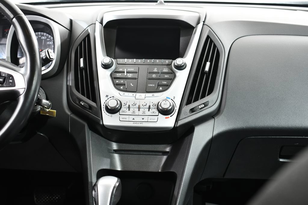 Used 2015 Chevrolet Equinox LT w/ Driver Convenience Package AWD/4WD image 9