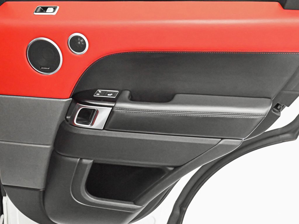 Used 2020 Land Rover Range Rover Sport HSE Dynamic image 14