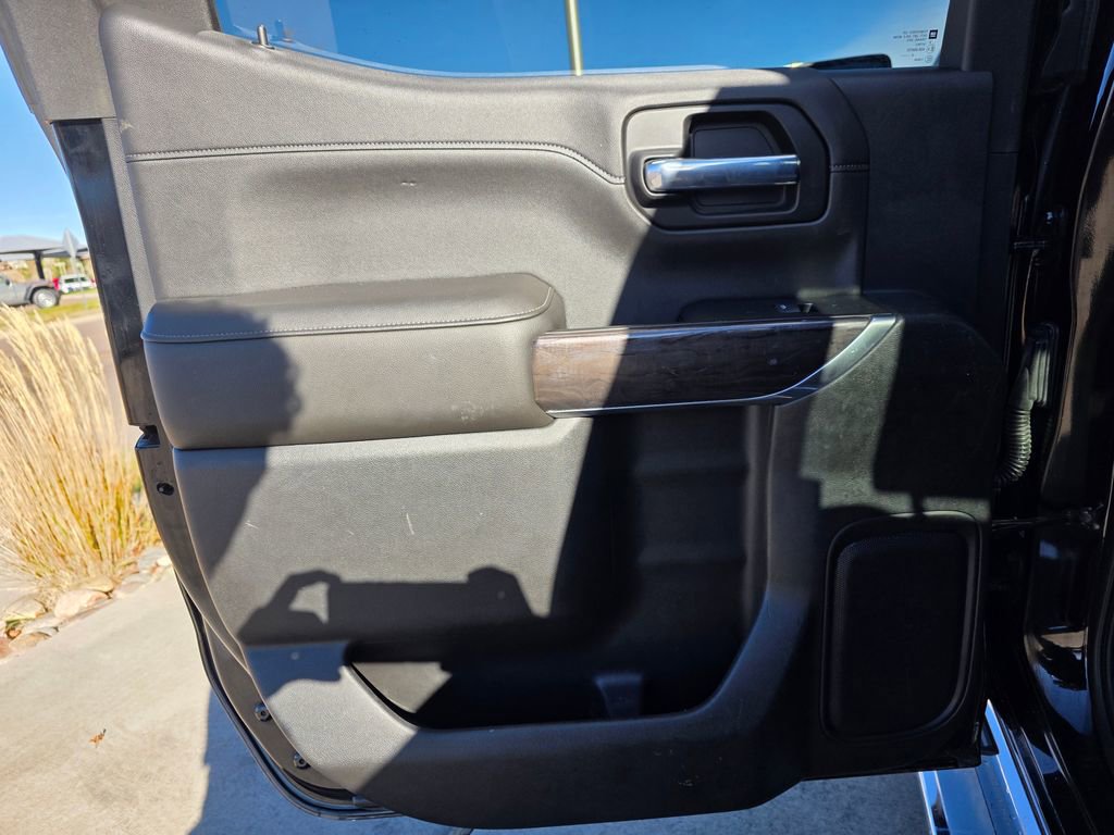 Used 2019 Chevrolet Silverado 1500 LTZ w/ LTZ Plus Package image 38