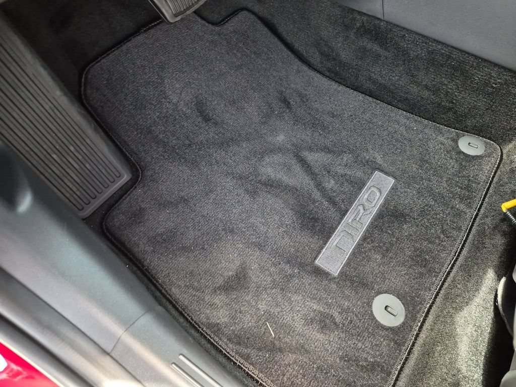 New 2026 Kia Niro FWD image 36