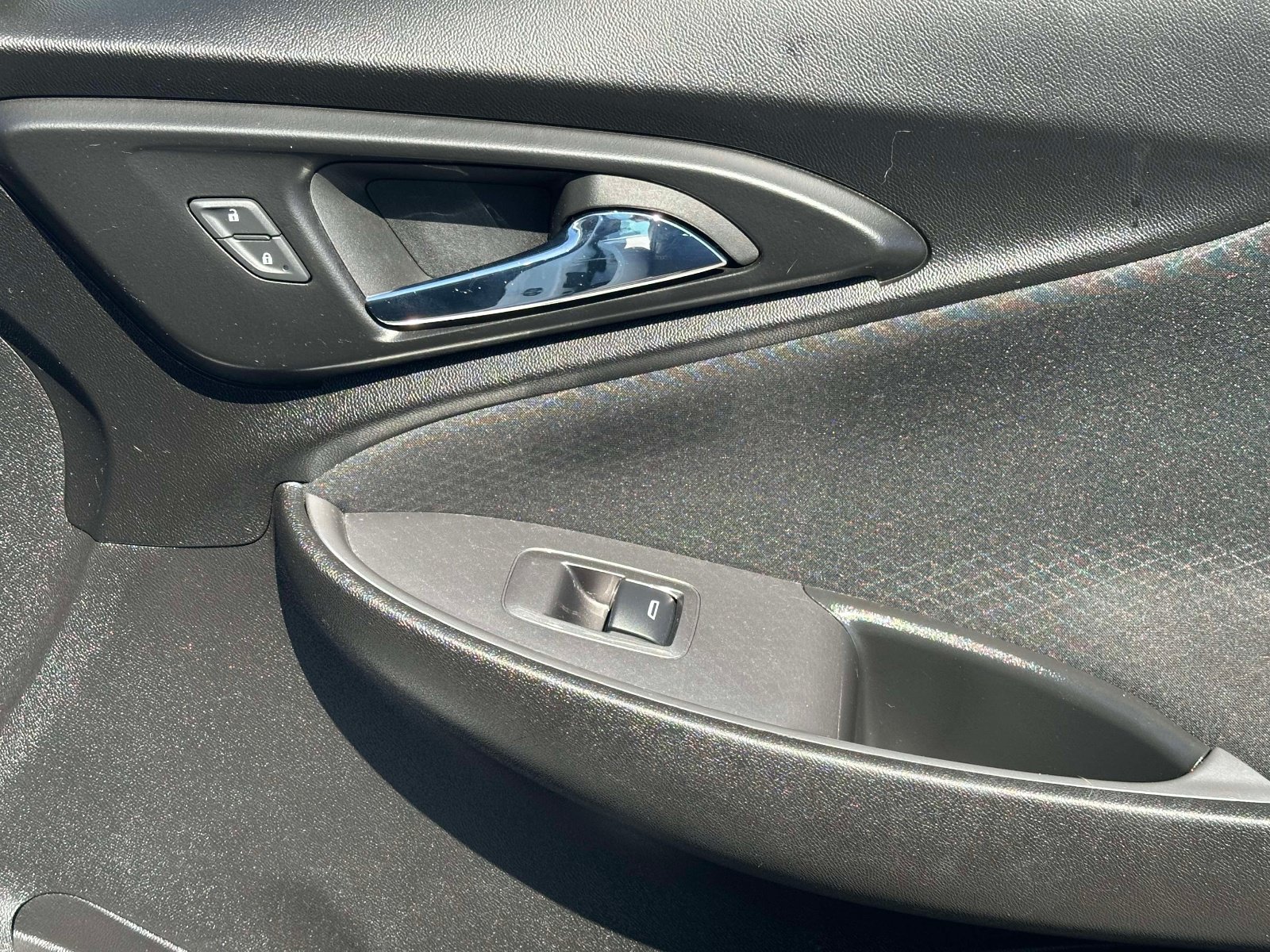 Used 2023 Chevrolet Malibu LT FWD image 25