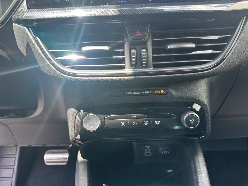 Used 2024 Ford Escape ST-Line w/ Tech Pack #1 image 10