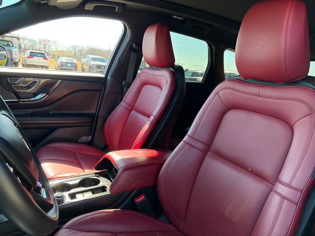 Used 2025 Lincoln Corsair Grand Touring image 17