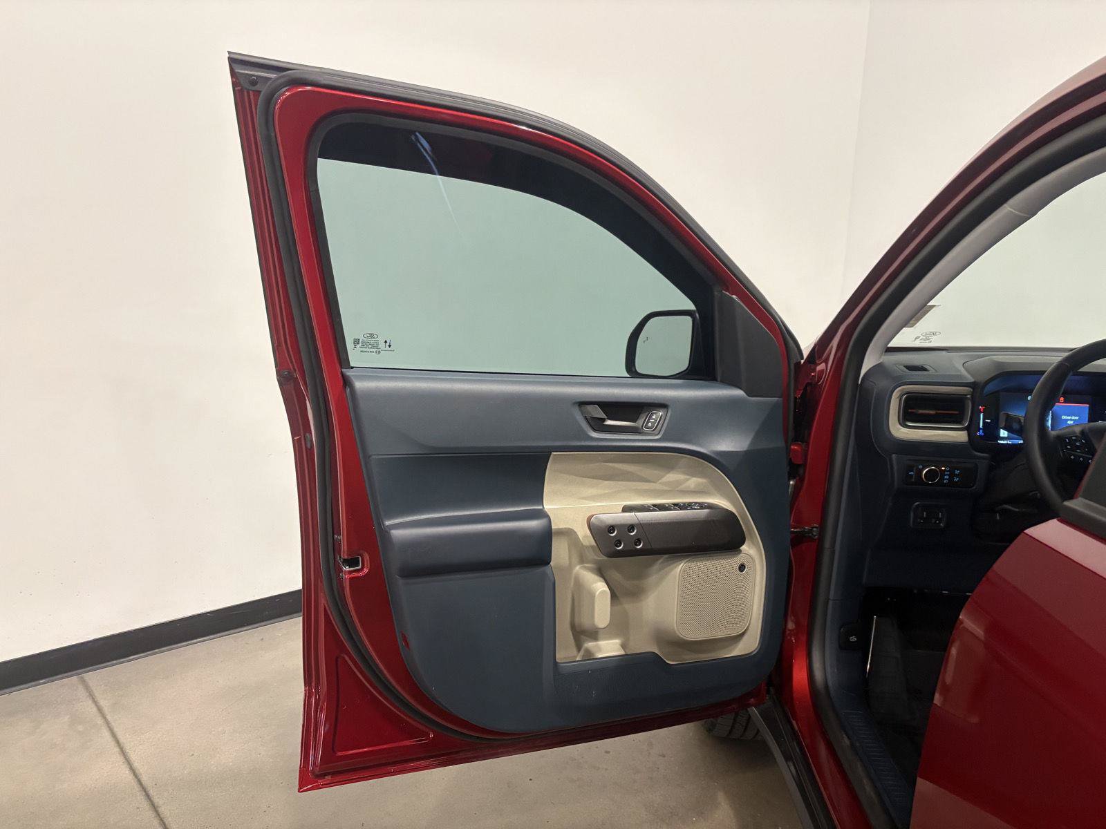 Used 2026 Ford Maverick Lariat AWD/4WD image 13