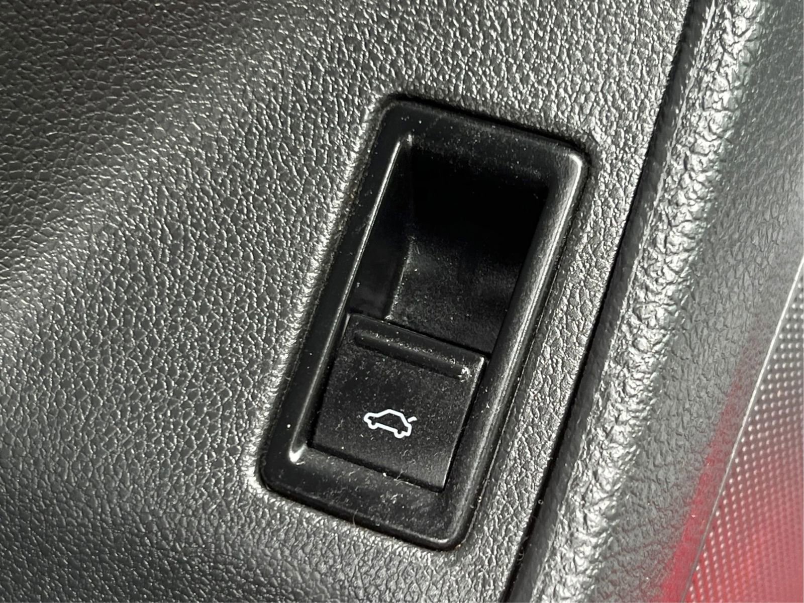 Used 2016 Volkswagen Jetta Sport FWD image 27