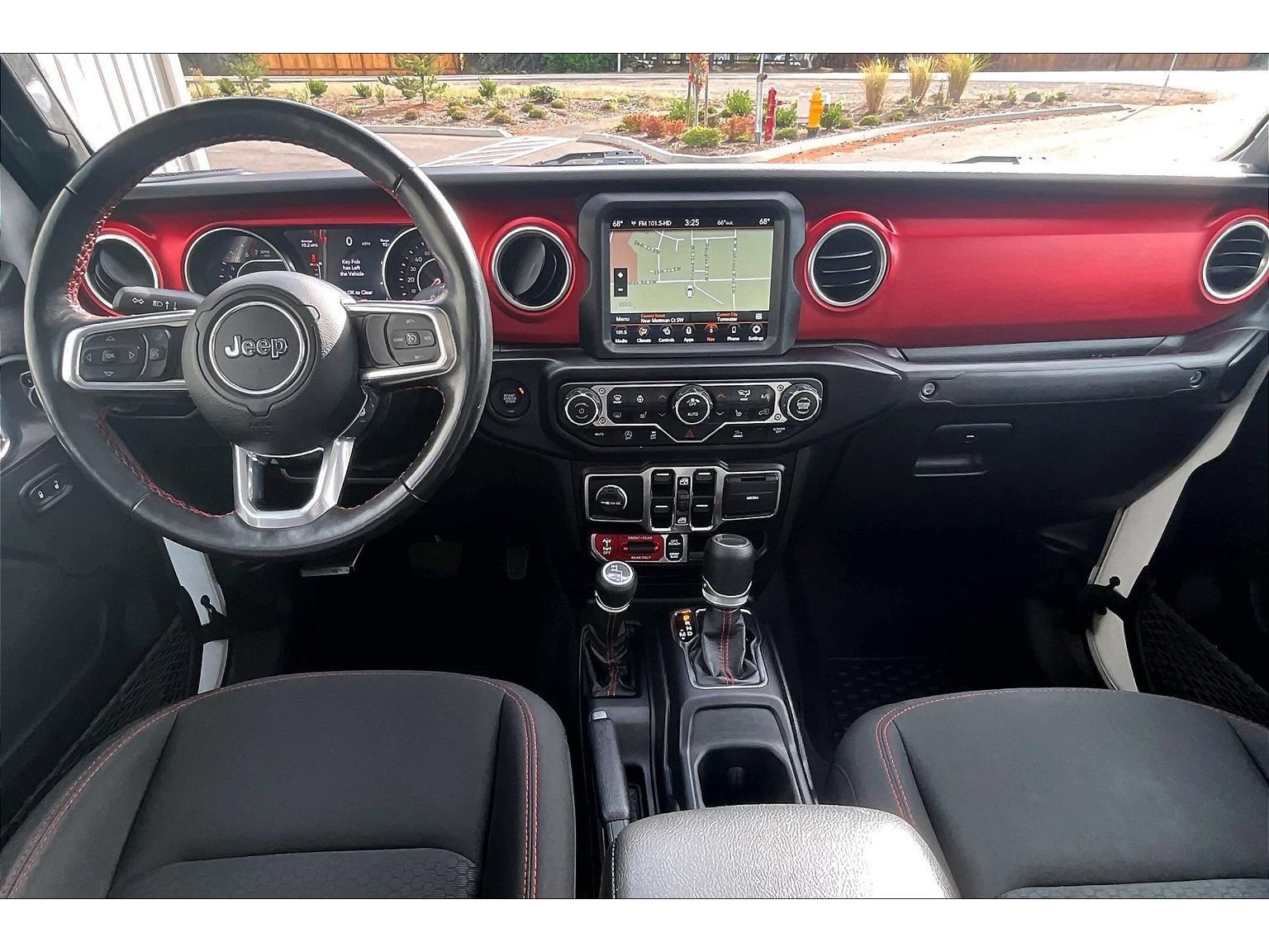 Used 2022 Jeep Gladiator Rubicon w/ Cold Weather Group AWD/4WD image 15