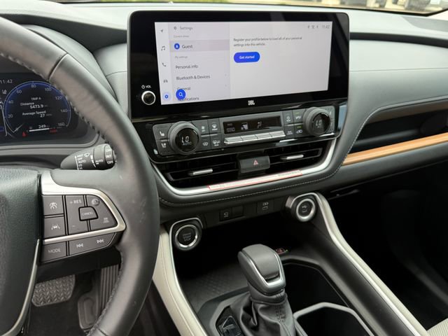 Used 2026 Toyota Grand Highlander Limited image 17