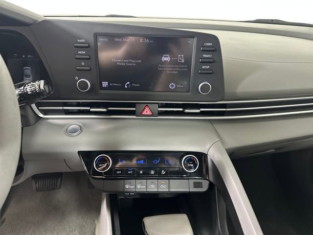 Used 2023 Hyundai Elantra SEL image 21