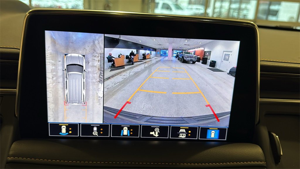 Used 2021 GMC Yukon AT4 w/ AT4 Premium Plus Package image 39