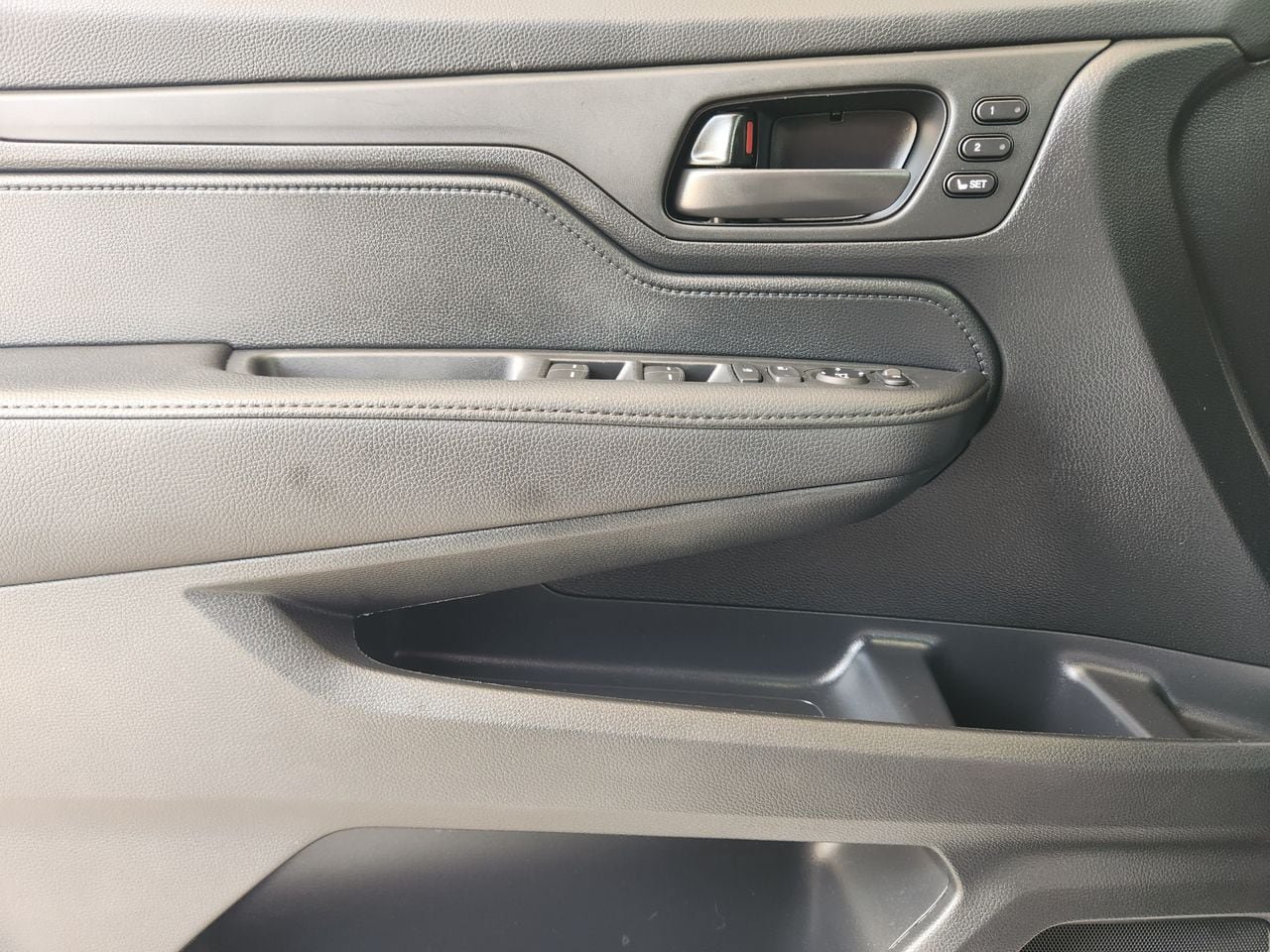 Used 2025 Honda Odyssey Sport-L image 22