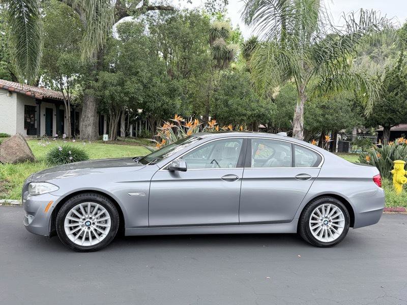 Used 2011 BMW 535i Sedan RWD image 2