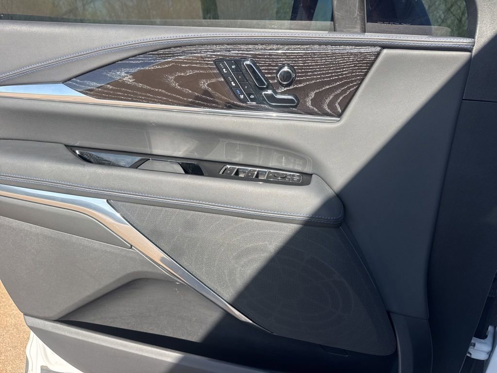 Used 2025 Cadillac Escalade IQ Sport 1 image 12