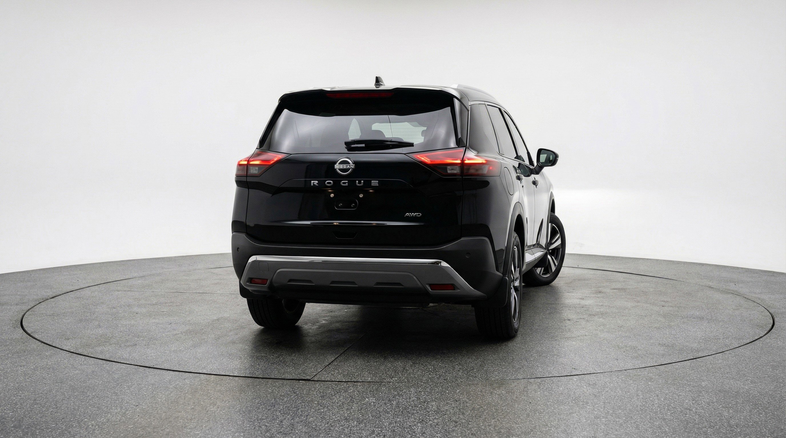 Used 2025 Nissan Rogue SV FWD image 7