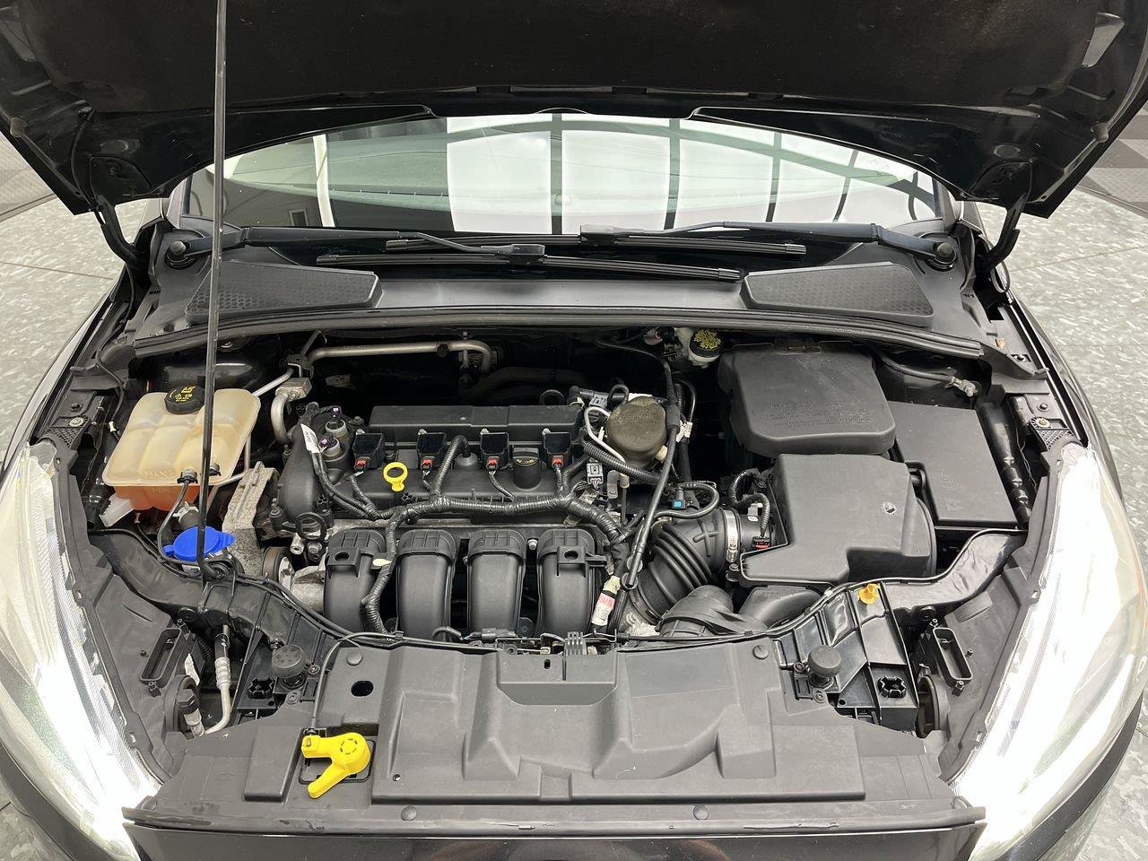 Used 2015 Ford Focus Titanium FWD image 30