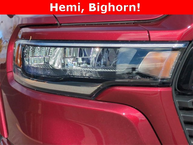 New 2026 RAM 1500 4x4 Crew Cab image 10